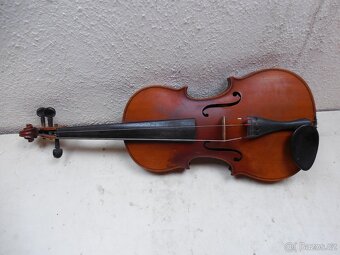 Staré housle - 2