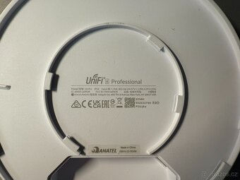 Ubiquiti UniFi AP 6 Pro - 2