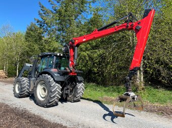 Lesní traktor VALTRA T174 - 2