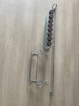 Zavesny system - tyc, korenky a drzak kuchynskych uterek - 2