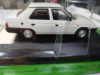 Škoda Favorit sedan 1:43 Deagostini - 2