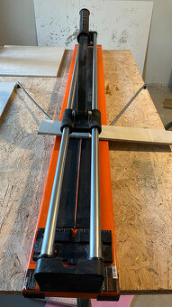 Rezačka keramických oblkadů a dlažeb 1200 mm - 2