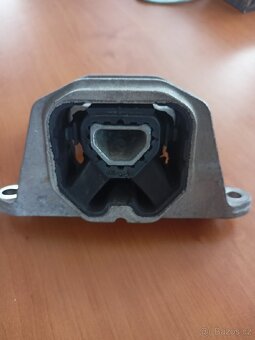 Držka motoru 1.0mpi Škoda Seat VW - 2