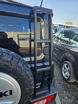 Suzuki Jimny 2018 a mladší - žebřík na zadní dveře - 2