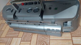 Rádio kazetak SONY - 2