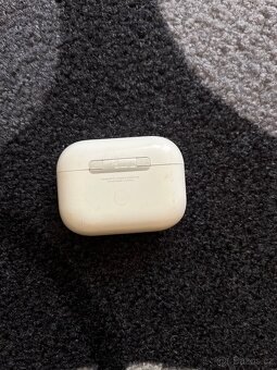 Prodám Apple AirPods - 2