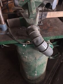 Prodám litinovou frézu TOS - 2