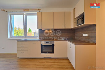 Pronájem bytu 3+kk, 75 m², Církvice - 2