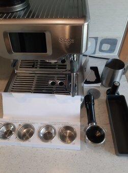 Sage Barista Touch SES880 Poloautomatický kávovar na espress - 2
