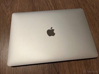 MacBook Air 2018 i5 RAM 8GB SSD 128GB (velmi pěkný) - 2