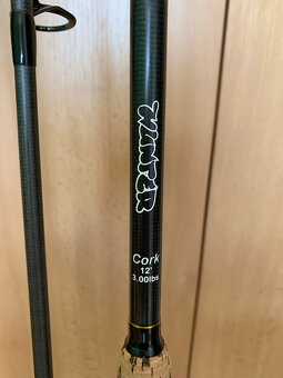 Zánovní LK Baits Hunter Cork 3,6m 3,lb.Cena za dva kusy. - 2
