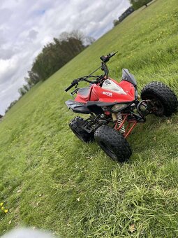 Prodám čtyřkolku 125ccm - 2