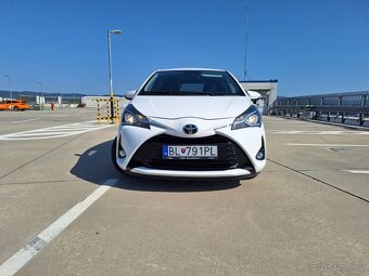 Toyota Yaris 1.0 Benzín - 2