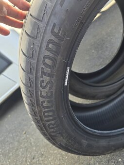 Bridgestone 245/45/18 letní - 2