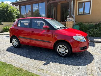 ŠKODA FABIA II 2008 1.4i 16v AMBIENTE - 2