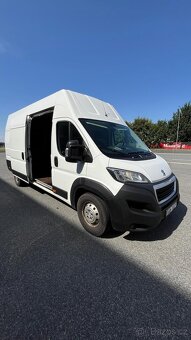 Půjčte si prostornou dodávku Peugeot Boxer L4H3 Maxi - 2