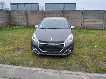 Peugeot 208 1.2 81 KW Panorama,kamera,serviska - 2