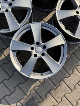 Alu Dezent 5x112r18  7,5J ET38 - 2