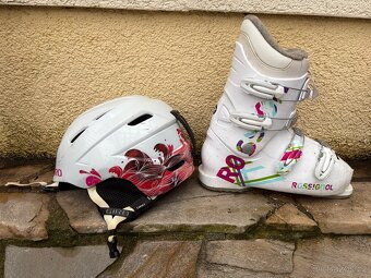 Set: dětské lyžařské boty Rossignol+ lyžařská helma Giro - 2