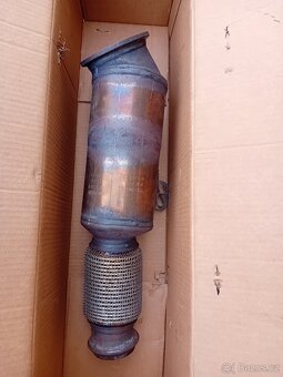 Prodám originál Downpipe s Bmw G30 540i - 2