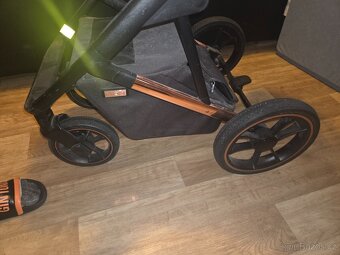 Vajíčko do auta avionaut pixel - 2