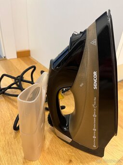 Sencor napařovací žehlička - 2