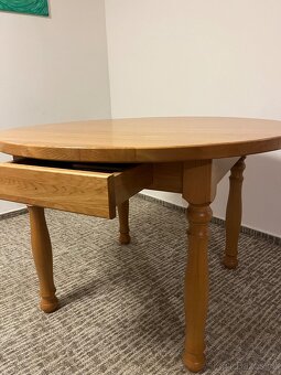 Dubový jídelní stůl - 2