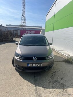 VW Touran 1.6 TDi 77kw manuál - 2