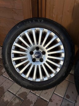 Alu kola ford - 2