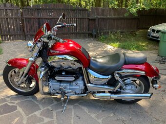 Triumph Rocket III - 2