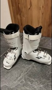 Lyžáky Nordica 24,5cm - téměř nové - 2