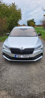 Škoda Superb combi Sportline - 2