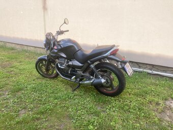 Moto Guzzi Breva 750 - 2