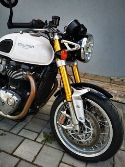 Triumph Thruxton 1200 R - 2