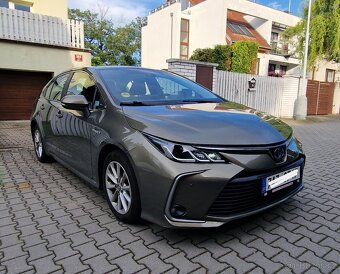 Toyota Corolla 1.8 Hybrid e-CVT benzin - 2