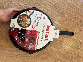 Nová pánev Tefal 28cm - 2