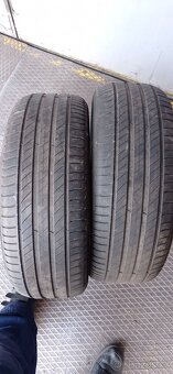 pneu Michelin r17 - 2