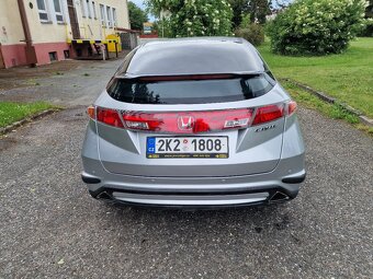 Honda civic 1.8 i vtec - 2