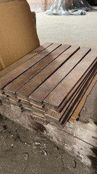 Prodám staré dubové parkety šíře 4cm - 2