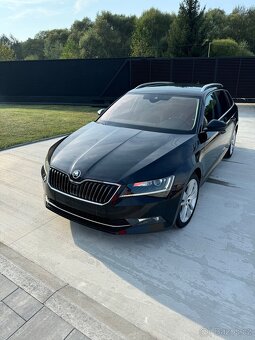 Škoda Superb Combi 3 2.0 TDI DSG - 2