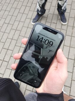 IPhone 11 64GB - 2