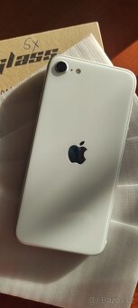 iphone SE 2020 128GB levně - 2