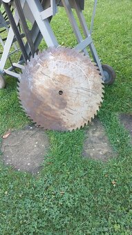 Okružní pila HVP 60 – 5,5 kW, kotouč ⌀ 600 mm + štípací trn - 2