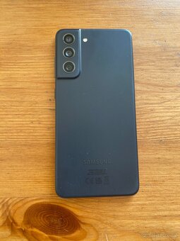 Samsung Galaxy S21 FE - 2