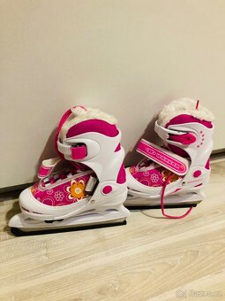 Dívčí lední brusle 30-33 - 2