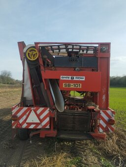 Prodám bramborový kombajn - 2