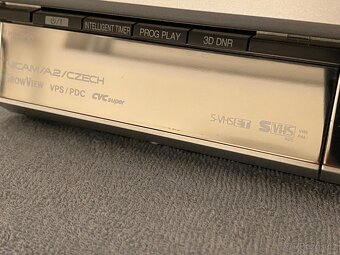 S-VHS video Panasonic, HIFI stero, 6 hlav, ovladač - 2