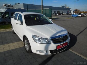 Škoda Octavia Combi 2.0 TDi Elegance, 103 kW, Klima - 2