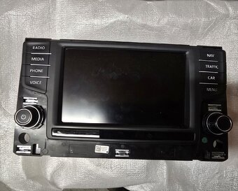 Passat b8 displej autorádia - 2