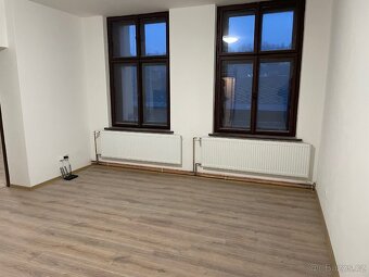 Pronájem bytu 2+kk v Úpici - 2